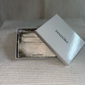 NEW! Pandora Wallet Keychain 🔑 Combo